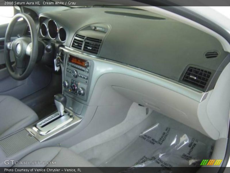 Cream White / Gray 2008 Saturn Aura XE
