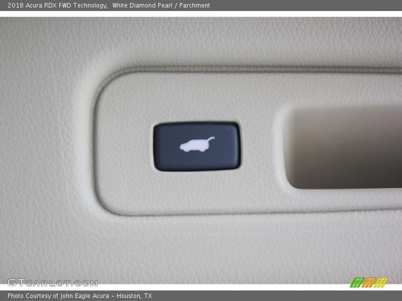 White Diamond Pearl / Parchment 2018 Acura RDX FWD Technology