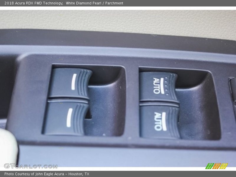 White Diamond Pearl / Parchment 2018 Acura RDX FWD Technology
