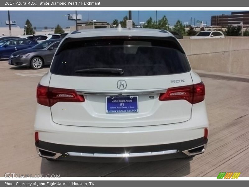 White Diamond Pearl / Parchment 2017 Acura MDX
