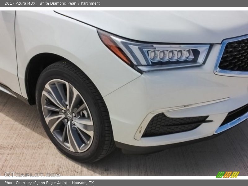 White Diamond Pearl / Parchment 2017 Acura MDX