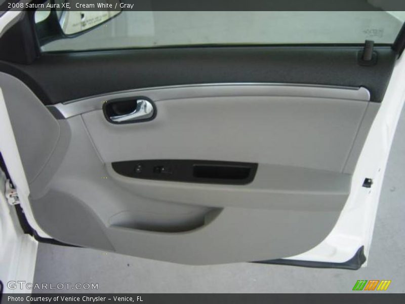 Cream White / Gray 2008 Saturn Aura XE