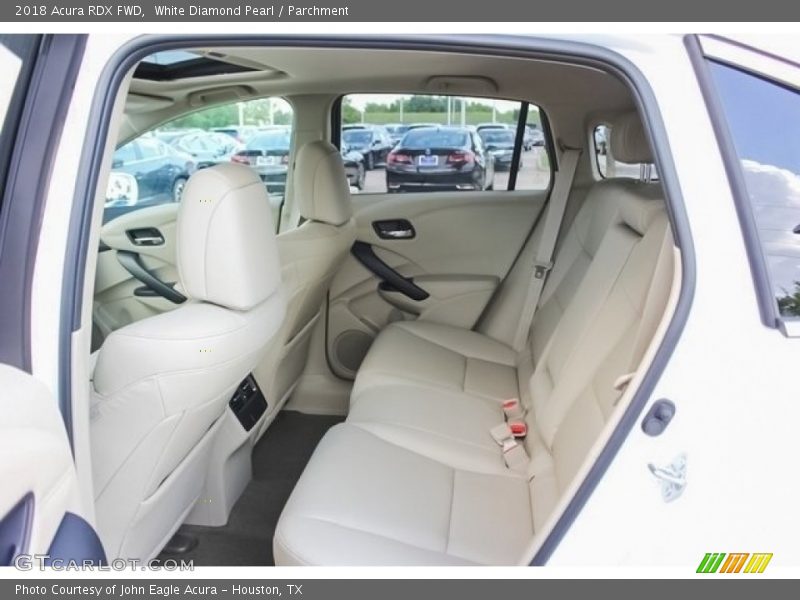 White Diamond Pearl / Parchment 2018 Acura RDX FWD