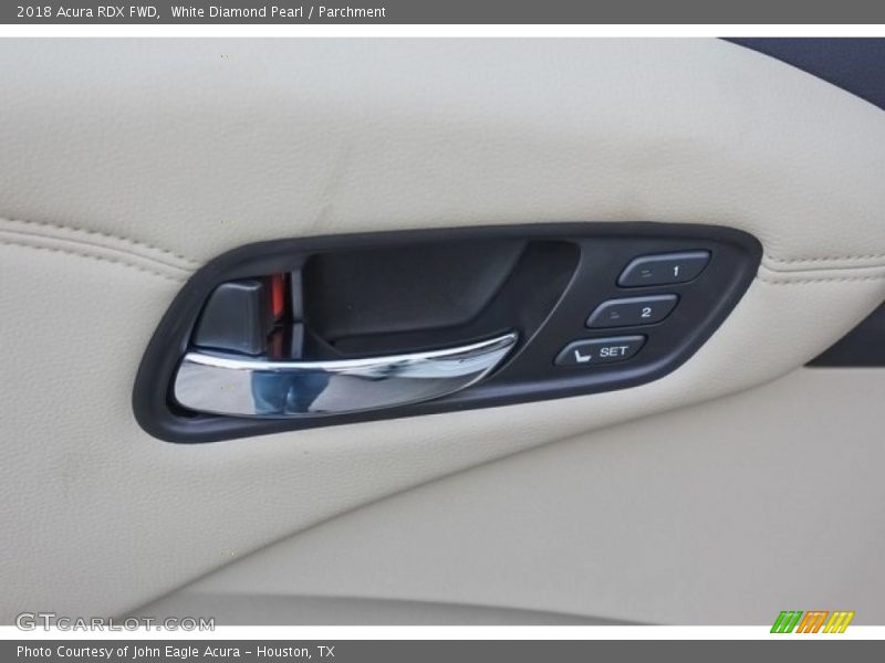 White Diamond Pearl / Parchment 2018 Acura RDX FWD
