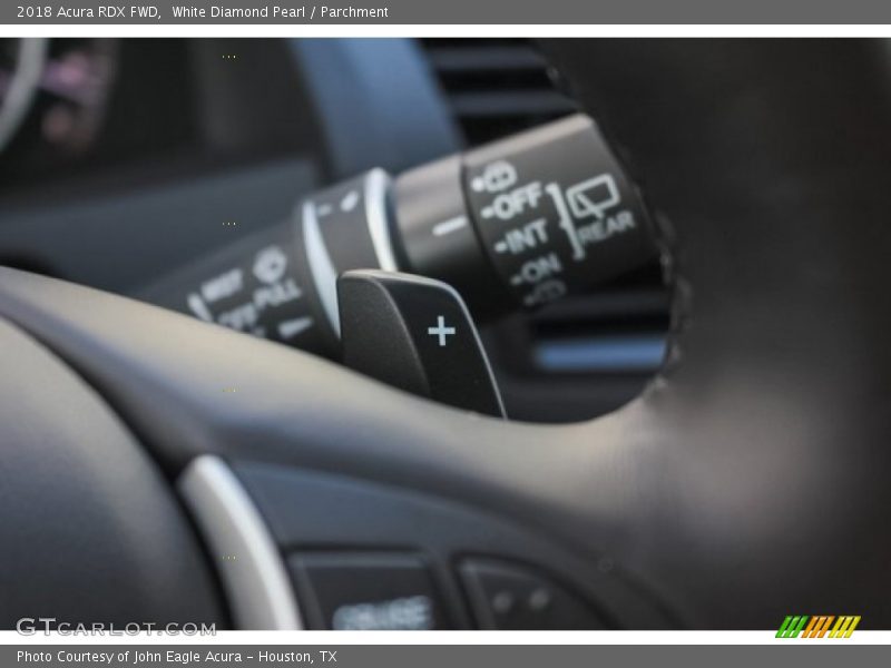 White Diamond Pearl / Parchment 2018 Acura RDX FWD