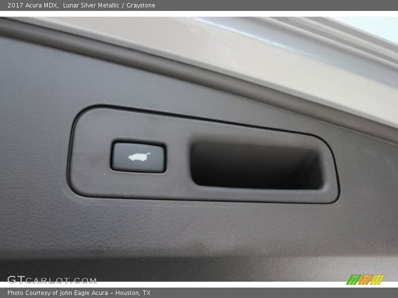 Lunar Silver Metallic / Graystone 2017 Acura MDX