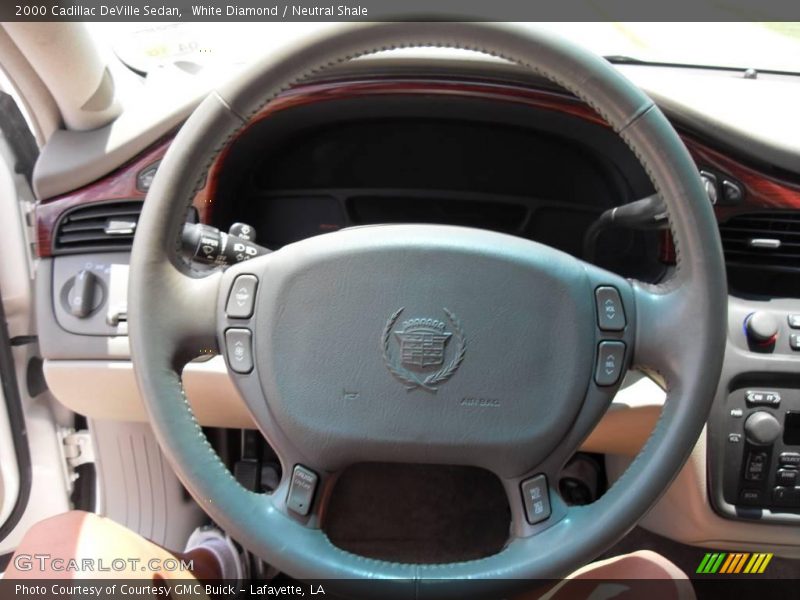White Diamond / Neutral Shale 2000 Cadillac DeVille Sedan
