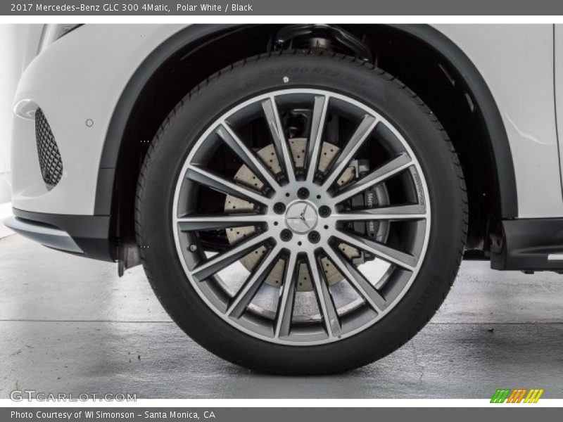 Polar White / Black 2017 Mercedes-Benz GLC 300 4Matic
