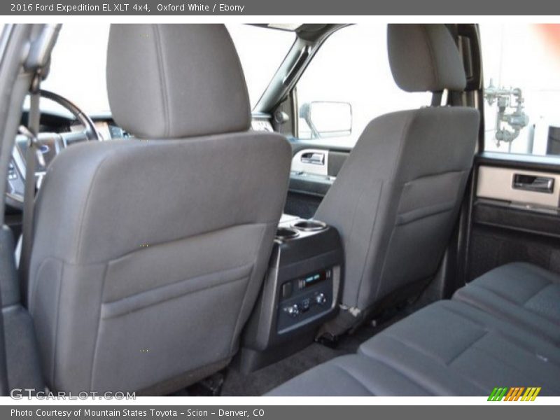 Oxford White / Ebony 2016 Ford Expedition EL XLT 4x4