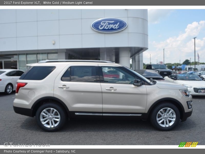  2017 Explorer XLT White Gold