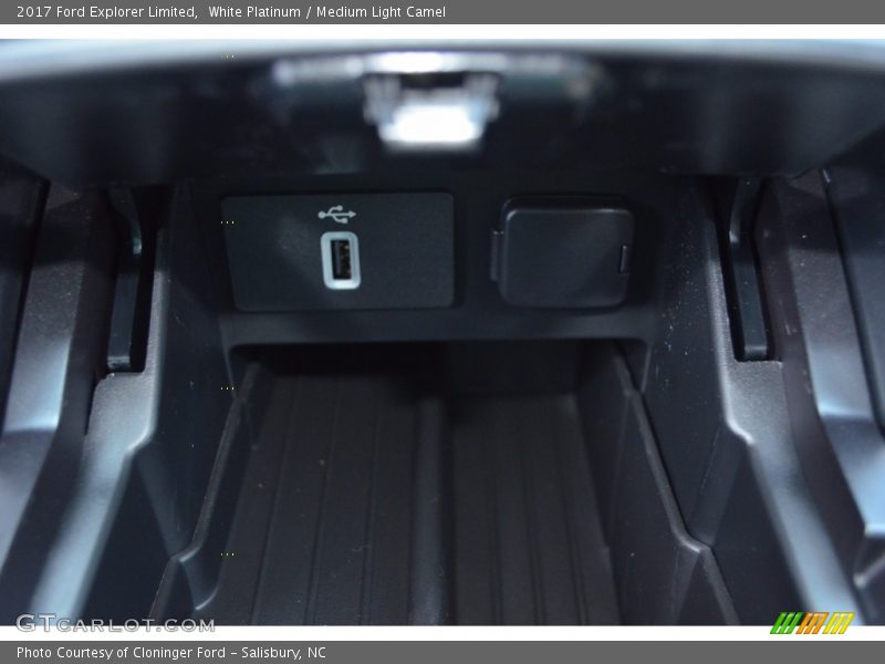 White Platinum / Medium Light Camel 2017 Ford Explorer Limited