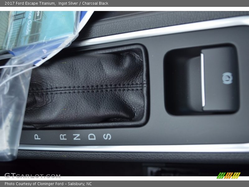 Ingot Silver / Charcoal Black 2017 Ford Escape Titanium