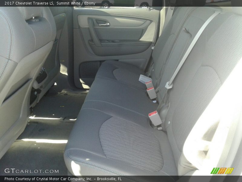 Summit White / Ebony 2017 Chevrolet Traverse LS