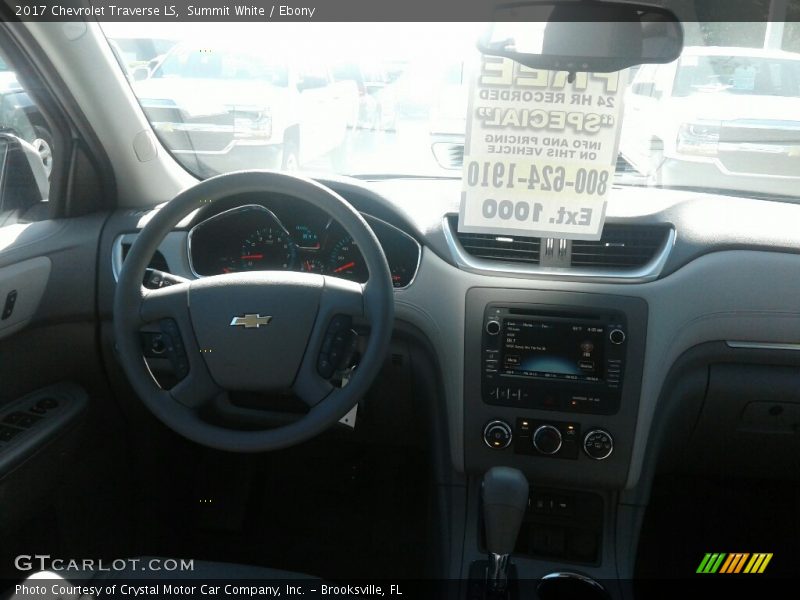 Summit White / Ebony 2017 Chevrolet Traverse LS