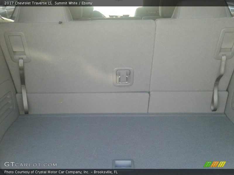 Summit White / Ebony 2017 Chevrolet Traverse LS