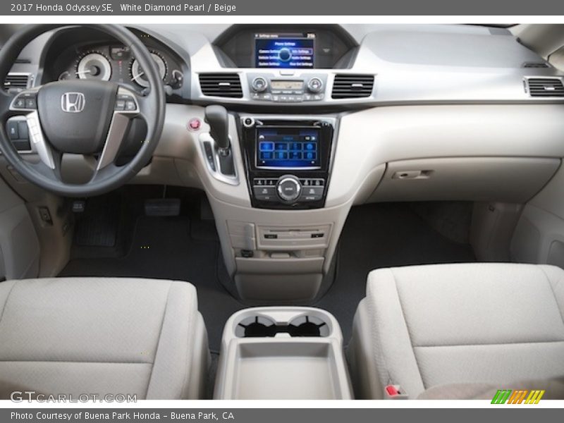 White Diamond Pearl / Beige 2017 Honda Odyssey SE