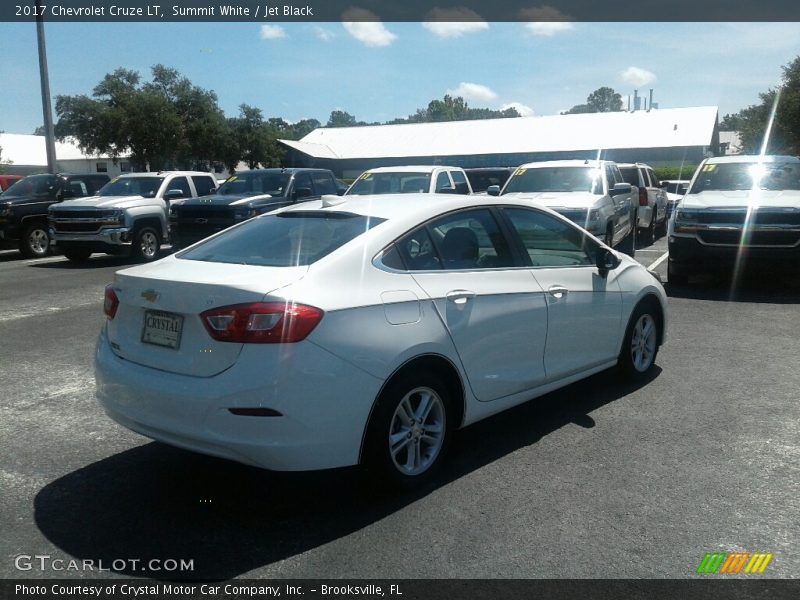 Summit White / Jet Black 2017 Chevrolet Cruze LT