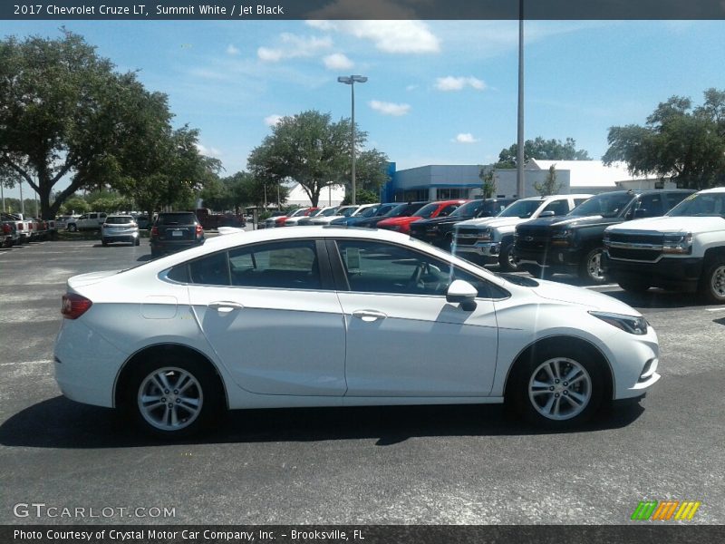 Summit White / Jet Black 2017 Chevrolet Cruze LT