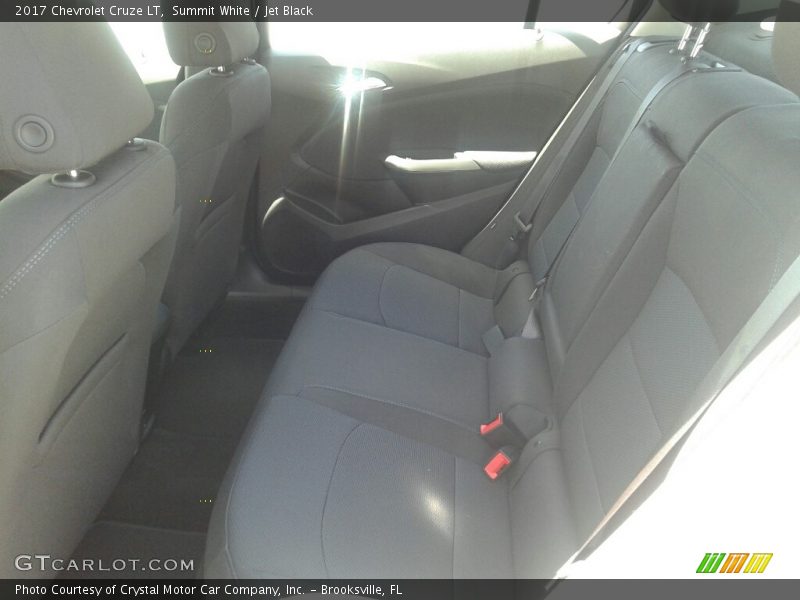 Summit White / Jet Black 2017 Chevrolet Cruze LT