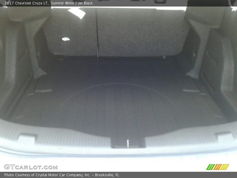 Summit White / Jet Black 2017 Chevrolet Cruze LT
