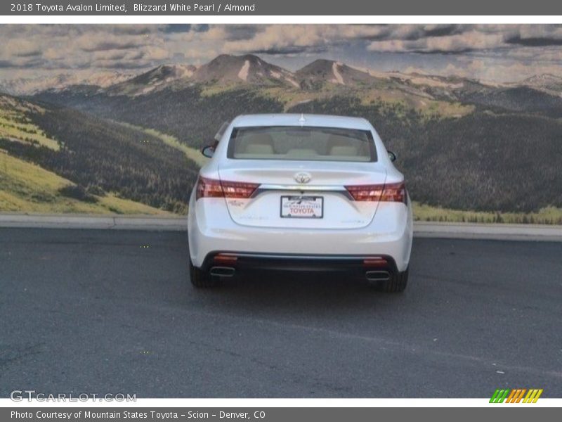 Blizzard White Pearl / Almond 2018 Toyota Avalon Limited