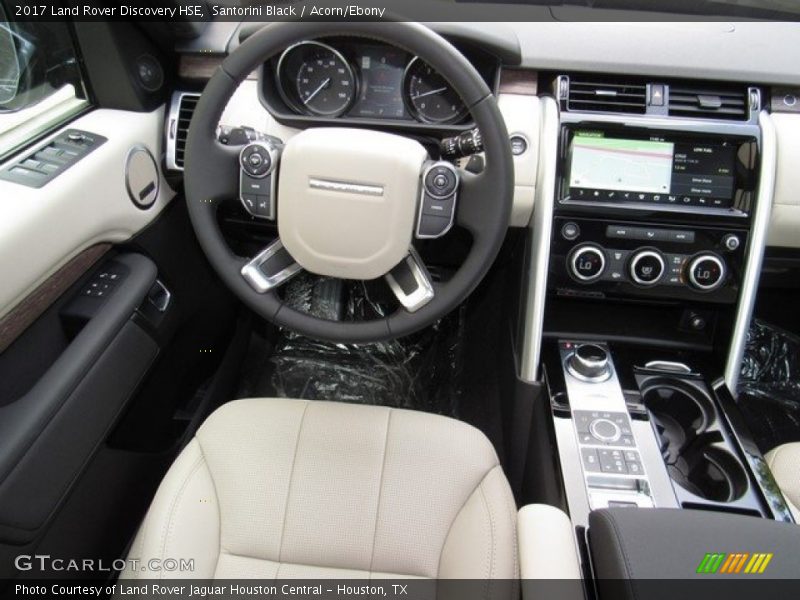 Santorini Black / Acorn/Ebony 2017 Land Rover Discovery HSE