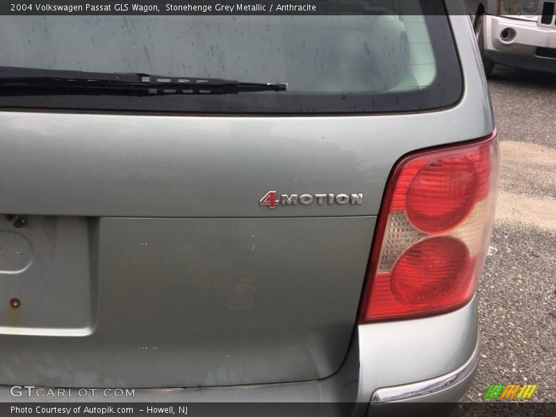 Stonehenge Grey Metallic / Anthracite 2004 Volkswagen Passat GLS Wagon