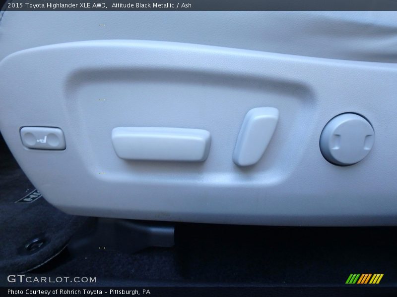 Attitude Black Metallic / Ash 2015 Toyota Highlander XLE AWD