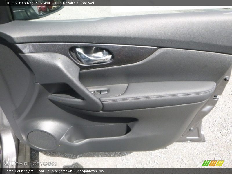 Gun Metallic / Charcoal 2017 Nissan Rogue SV AWD