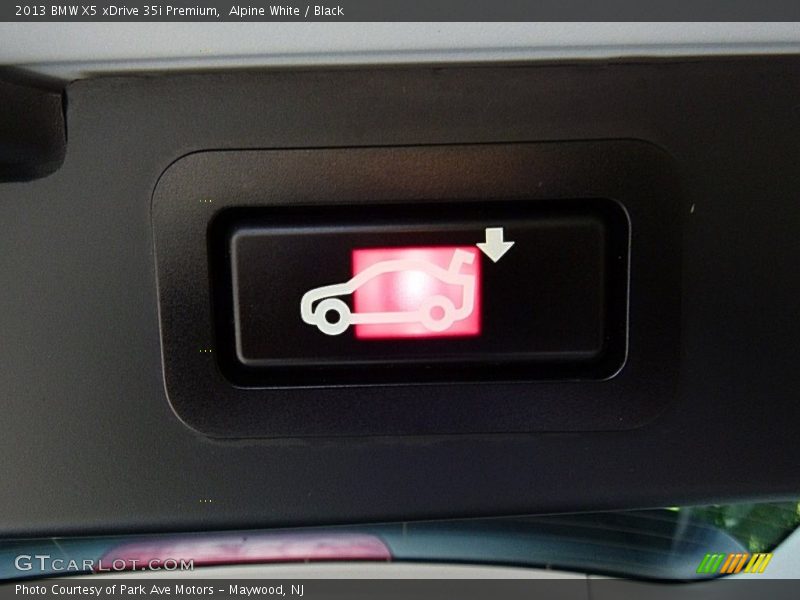 Alpine White / Black 2013 BMW X5 xDrive 35i Premium