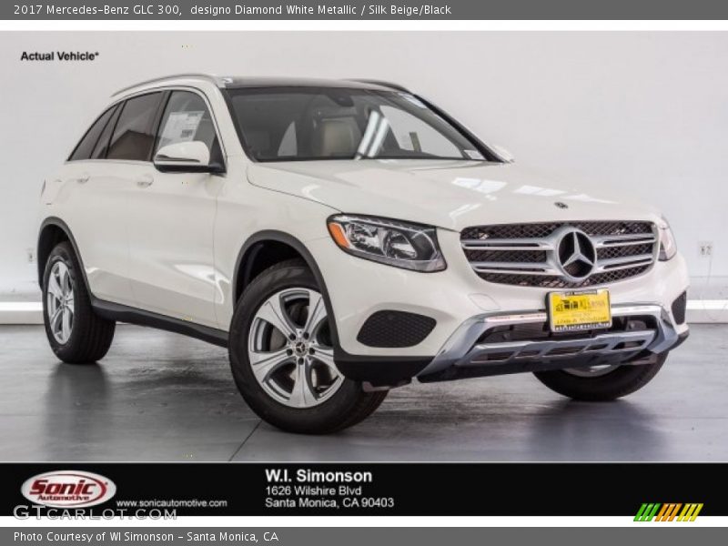 designo Diamond White Metallic / Silk Beige/Black 2017 Mercedes-Benz GLC 300