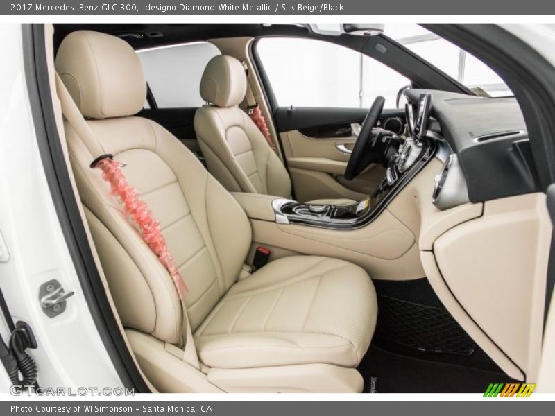 designo Diamond White Metallic / Silk Beige/Black 2017 Mercedes-Benz GLC 300