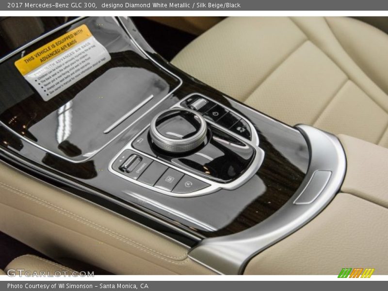 designo Diamond White Metallic / Silk Beige/Black 2017 Mercedes-Benz GLC 300