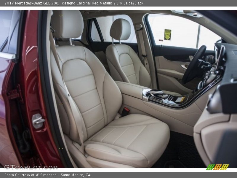 designo Cardinal Red Metallic / Silk Beige/Black 2017 Mercedes-Benz GLC 300