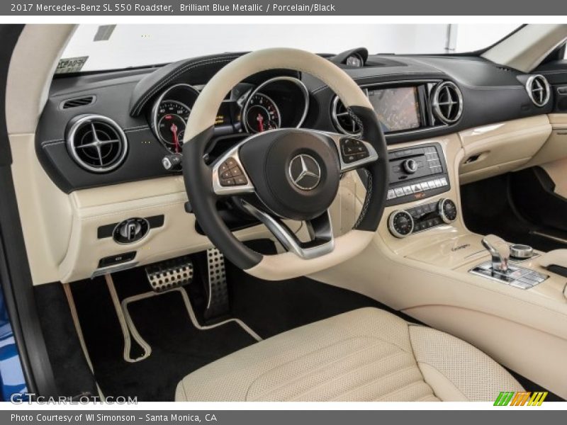 Dashboard of 2017 SL 550 Roadster