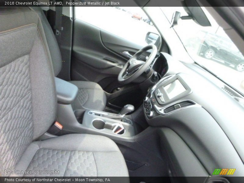 Pepperdust Metallic / Jet Black 2018 Chevrolet Equinox LT AWD
