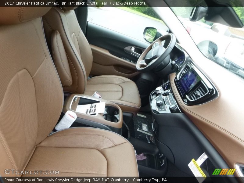 Brilliant Black Crystal Pearl / Black/Deep Mocha 2017 Chrysler Pacifica Limited