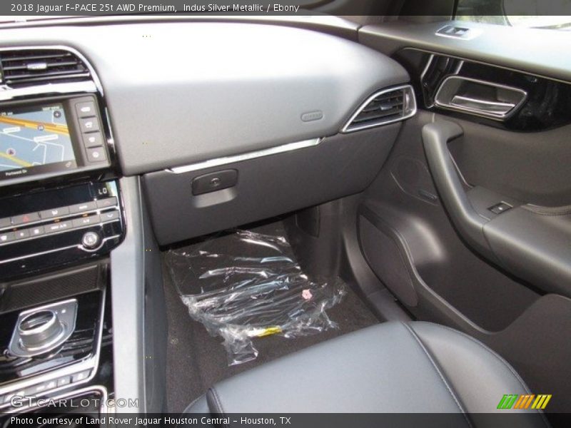 Indus Silver Metallic / Ebony 2018 Jaguar F-PACE 25t AWD Premium