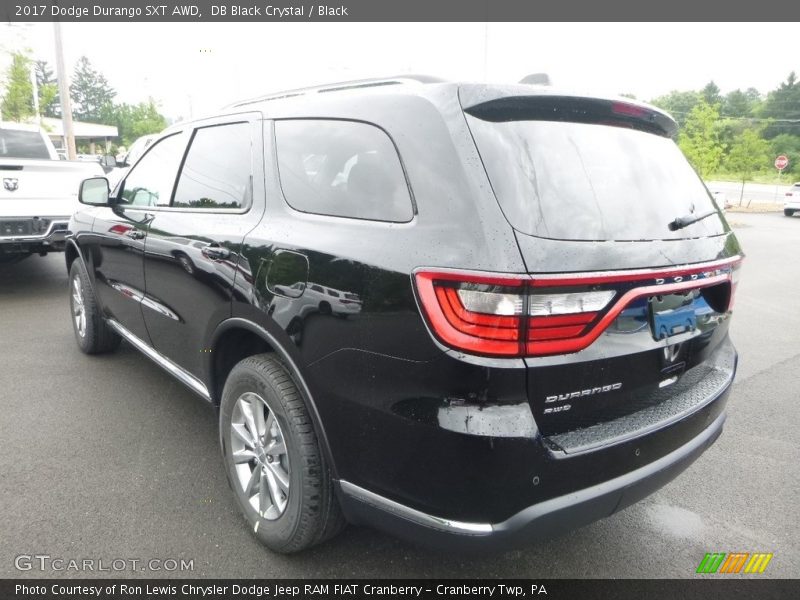 DB Black Crystal / Black 2017 Dodge Durango SXT AWD