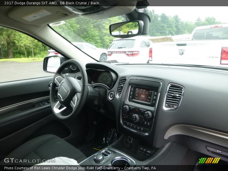 DB Black Crystal / Black 2017 Dodge Durango SXT AWD