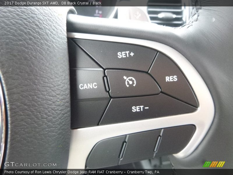 DB Black Crystal / Black 2017 Dodge Durango SXT AWD