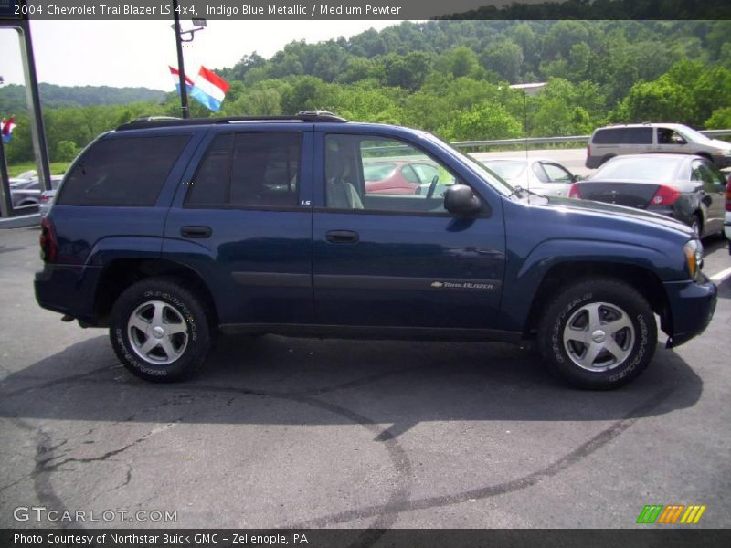 Indigo Blue Metallic / Medium Pewter 2004 Chevrolet TrailBlazer LS 4x4