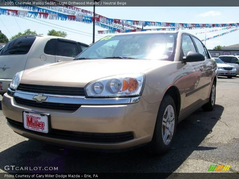 Light Driftwood Metallic / Neutral Beige 2005 Chevrolet Malibu Sedan