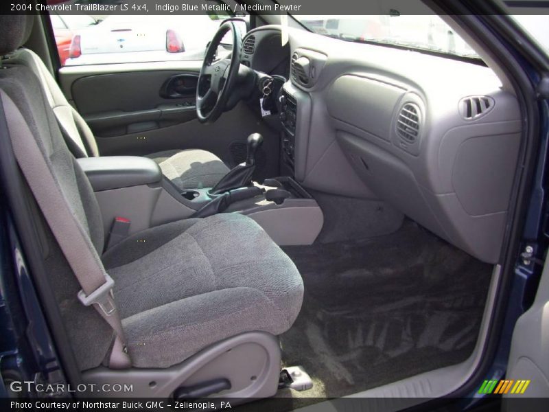 Indigo Blue Metallic / Medium Pewter 2004 Chevrolet TrailBlazer LS 4x4