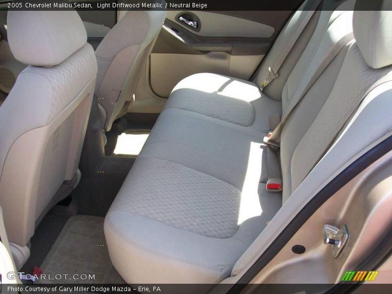 Light Driftwood Metallic / Neutral Beige 2005 Chevrolet Malibu Sedan