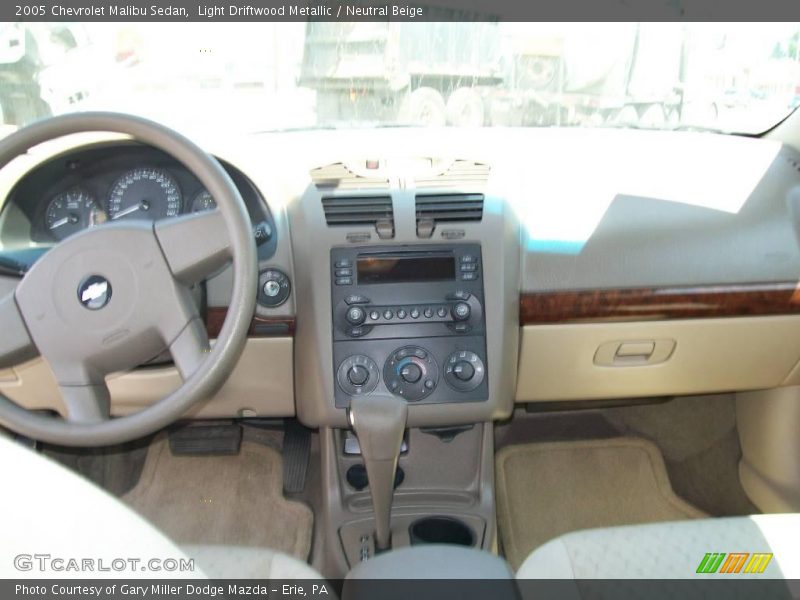 Light Driftwood Metallic / Neutral Beige 2005 Chevrolet Malibu Sedan