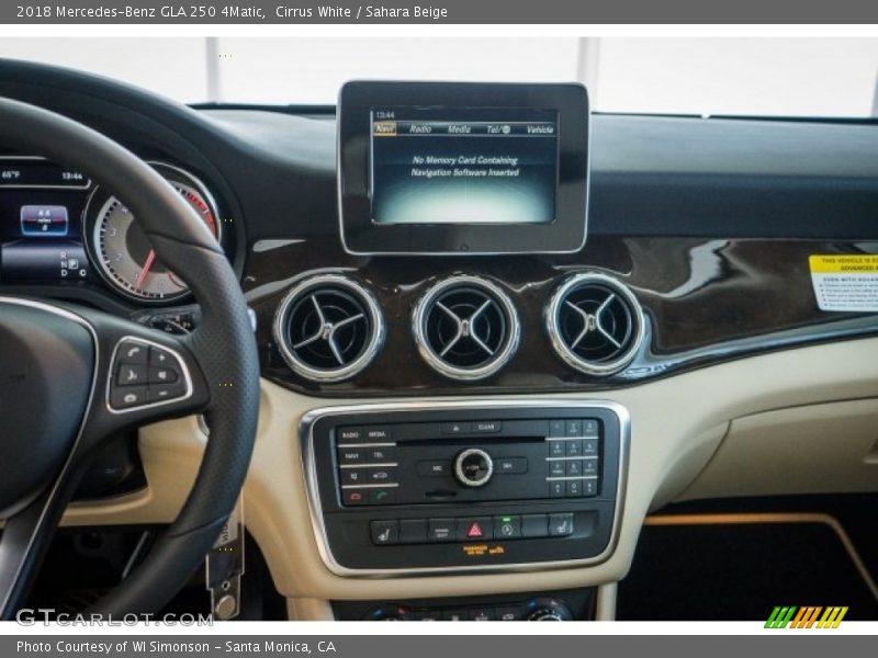 Cirrus White / Sahara Beige 2018 Mercedes-Benz GLA 250 4Matic