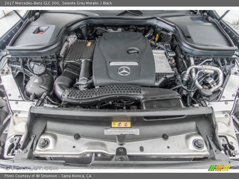 Selenite Grey Metallic / Black 2017 Mercedes-Benz GLC 300