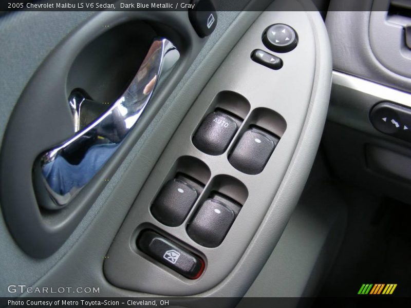 Dark Blue Metallic / Gray 2005 Chevrolet Malibu LS V6 Sedan