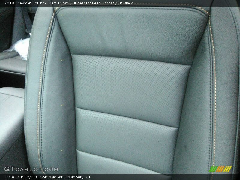 Iridescent Pearl Tricoat / Jet Black 2018 Chevrolet Equinox Premier AWD